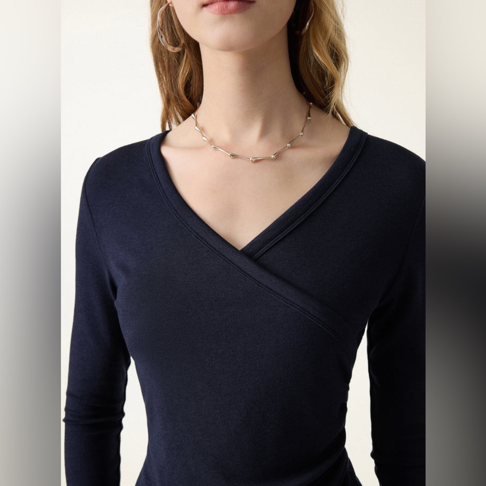 OGL Navy Lyocell Wool Surplice Ruched Long Sleeve Top Size Large NWT - Picture 3 of 8